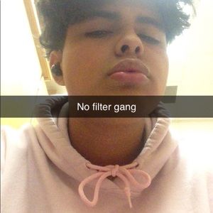 Meet your Posher, Carlos